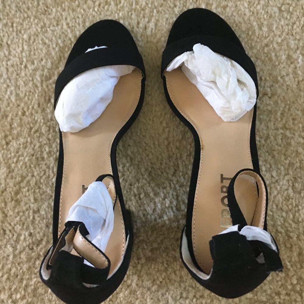 Report Women's Pamela Heeled Sandal (black)